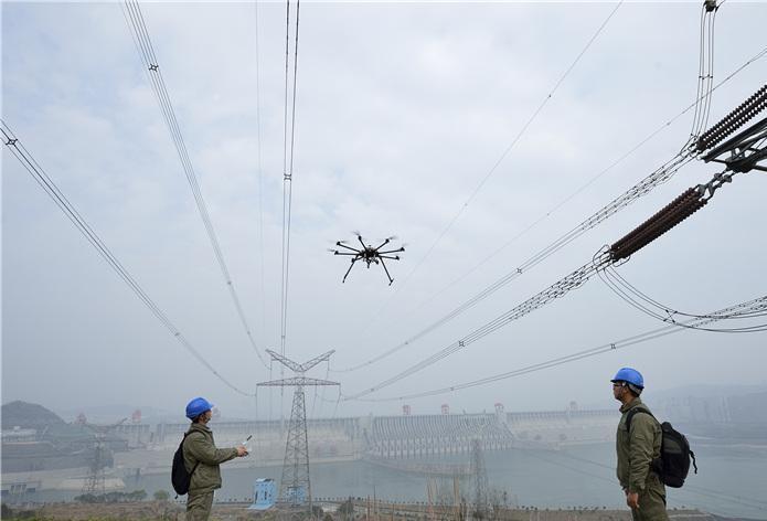 千里眼工业无人机在电力巡检中发挥优势(图2)
